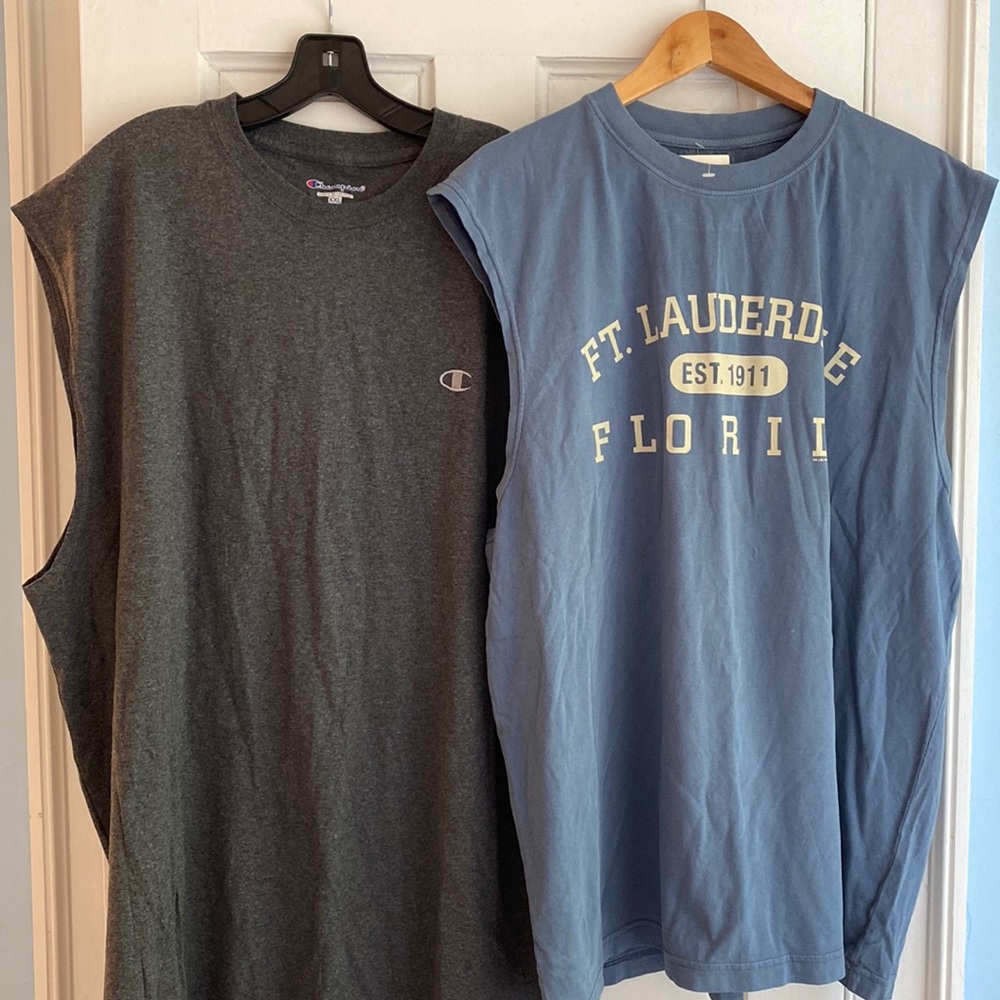 2 sleeveless t-shirt